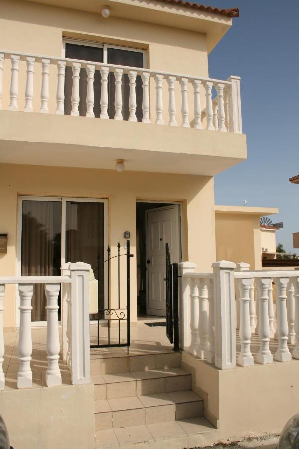 Nissi Villa Ayía Nápa Extérieur photo