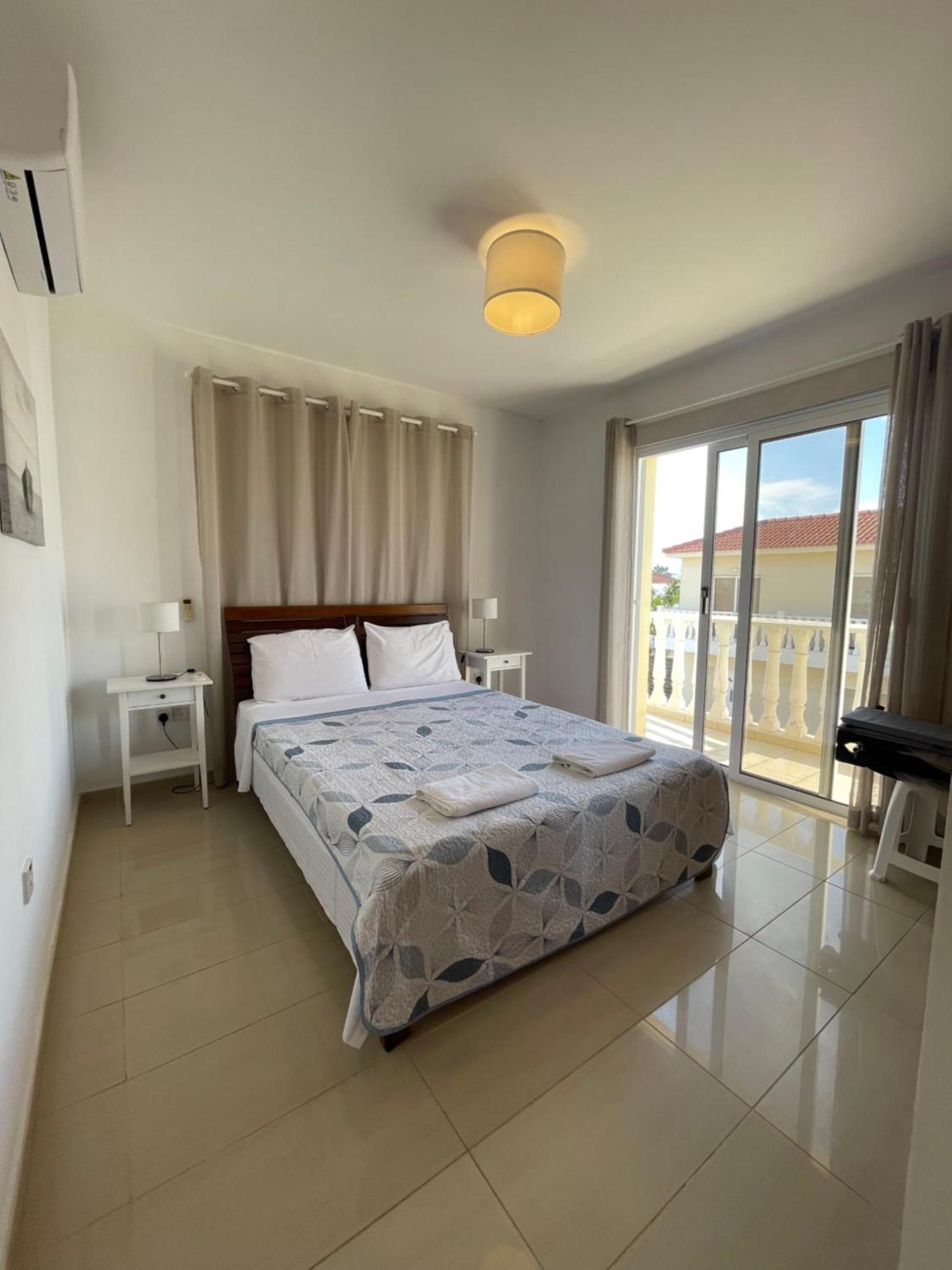 Nissi Villa Ayía Nápa Extérieur photo